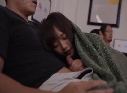 Vụng trộm với cô em họ tinh nghịch dễ thương hàng múp